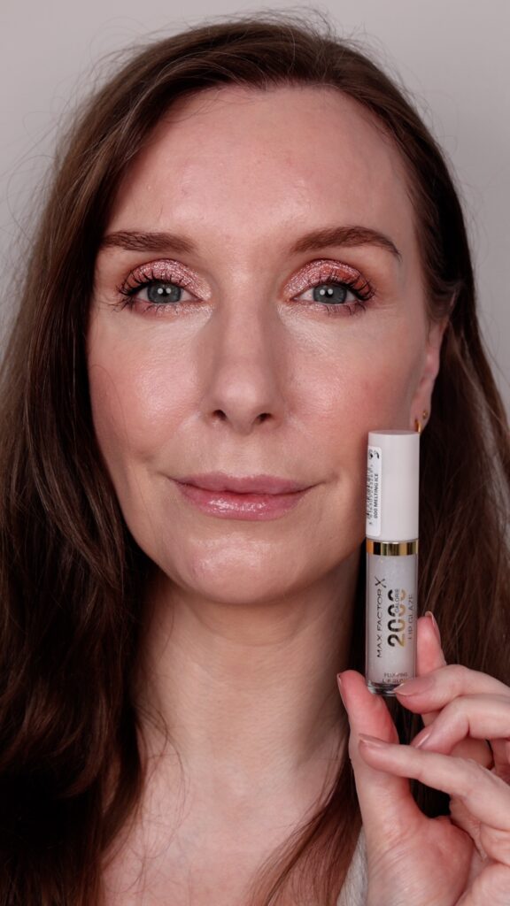 MAX Factor 2000 calorie lip glaze lip gloss lip swatches Melting Ice