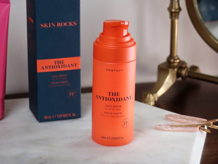 Skin Rocks The Antioxidant vitamin c serum from Caroline Hirons skincare brand. Perfect for hyperpigmentation and glowing skin