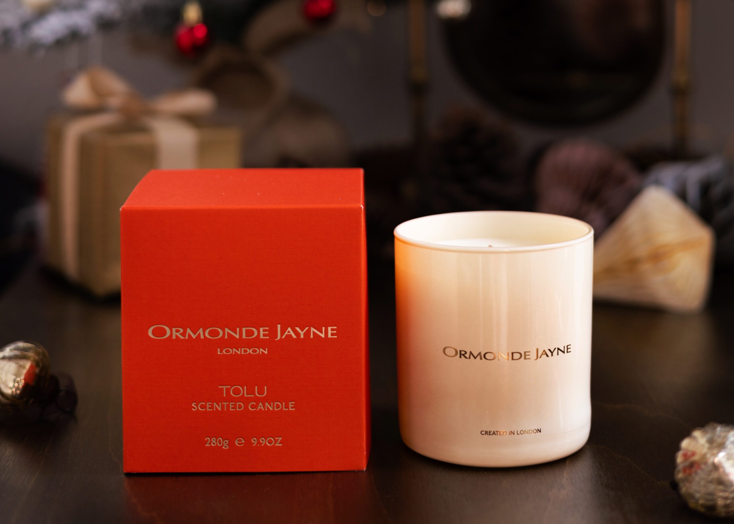 Christmas Gift Guide - Luxury Beauty Gift Ideas - luxury candle or node Jayne