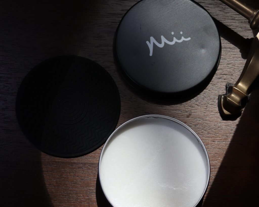 Mii cosmetics cleanse & care brush cleaner balm - makeup brush cleaning soap