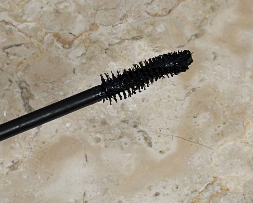 Spiral mascara wand